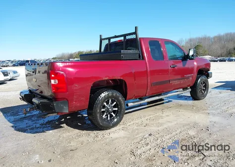 2009 Chevrolet Silverado 1500 Ls from USA, damaged, VIN 1GCEC19C09Z203818